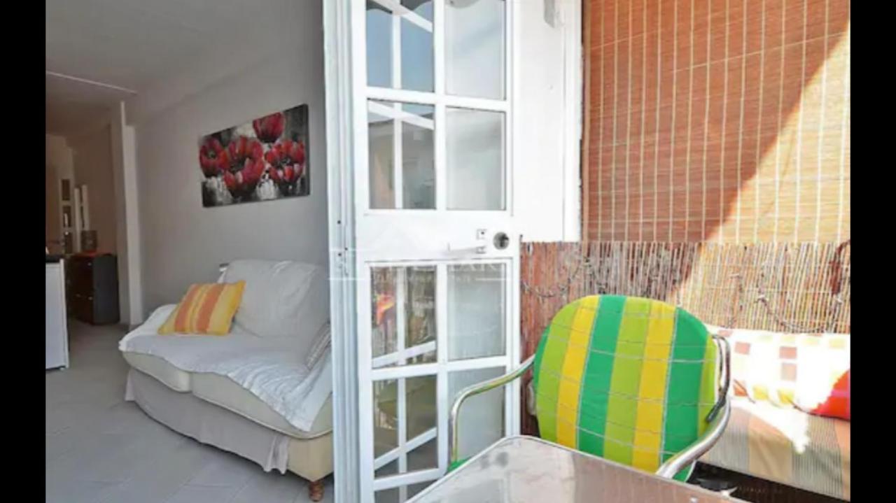 Bright Central Apartment Nerja Esterno foto